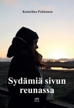 Sydämiä sivun reunassa