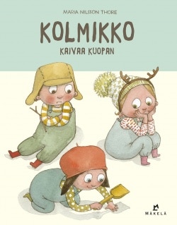 Kolmikko kaivaa kuopan