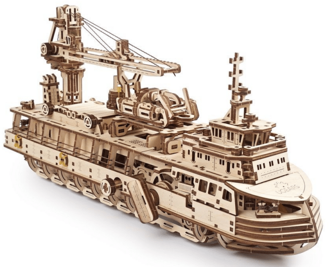 3D palapeli Research Vessel, Ugears Mechanical models