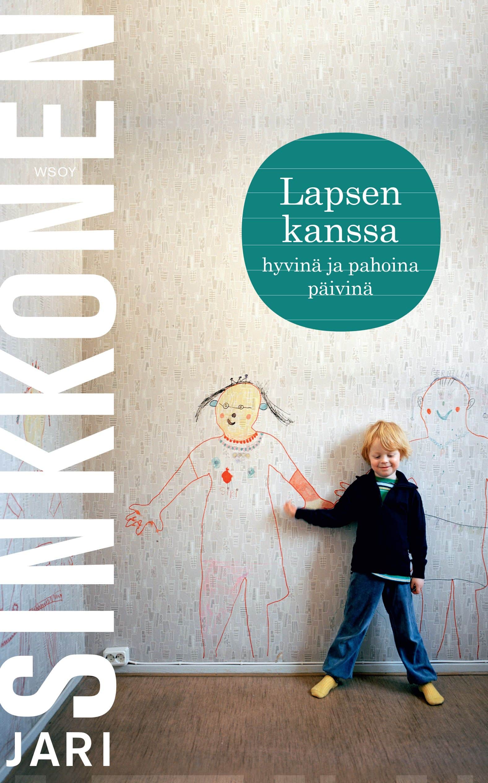 Lapsen kanssa Suomen vanhin kirjakauppa - Vuodesta 1899