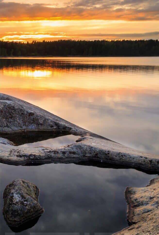 Muistikirja Rantakallio. Sisus viivat