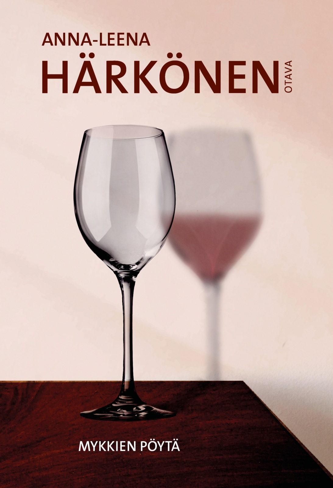 Mykkien pöytä Suomen vanhin kirjakauppa - Vuodesta 1899