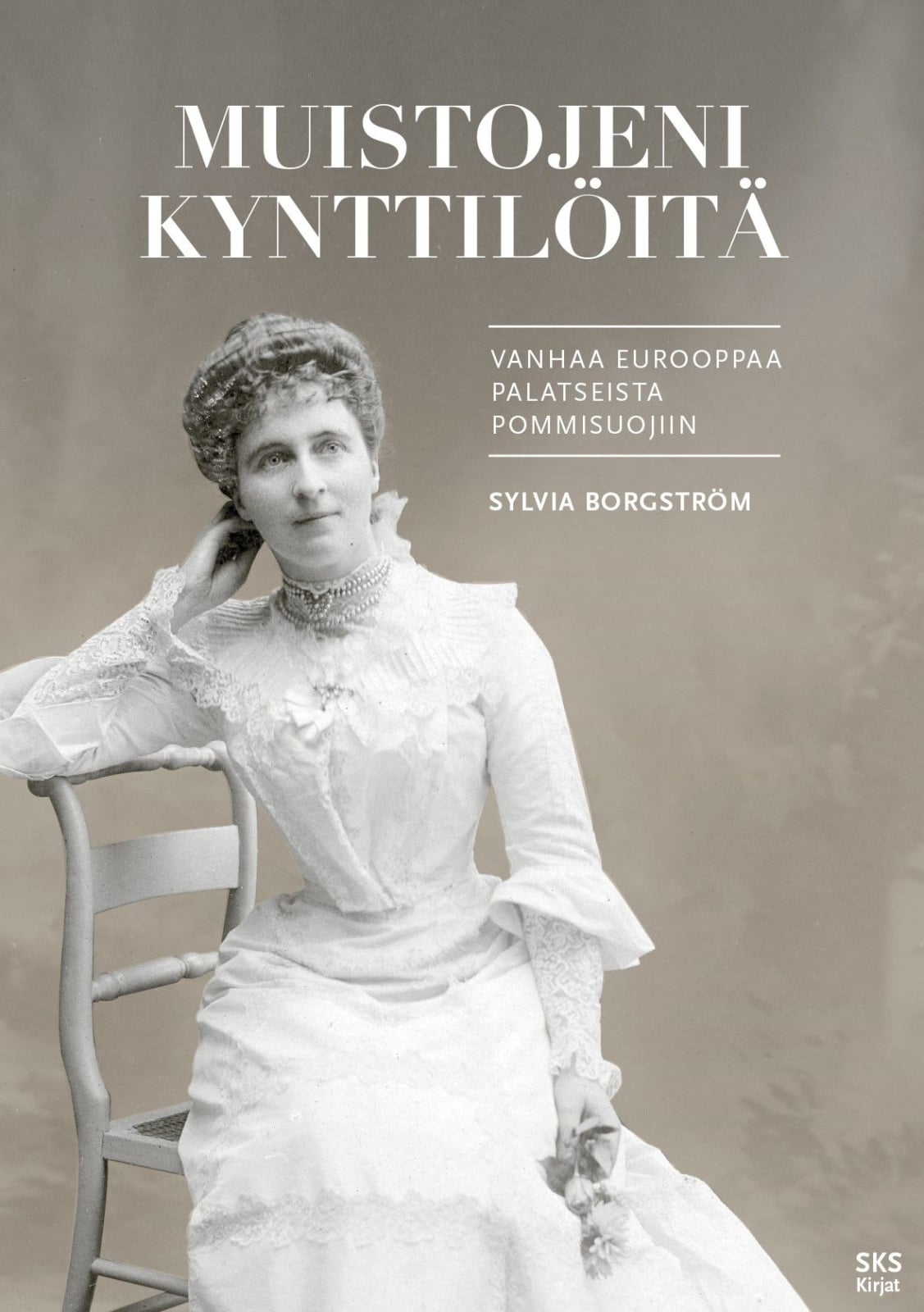 Muistojeni kynttilöitä : Vanhaa Eurooppaa palatseista pommisuojiin Suomen vanhin kirjakauppa - Vuodesta 1899